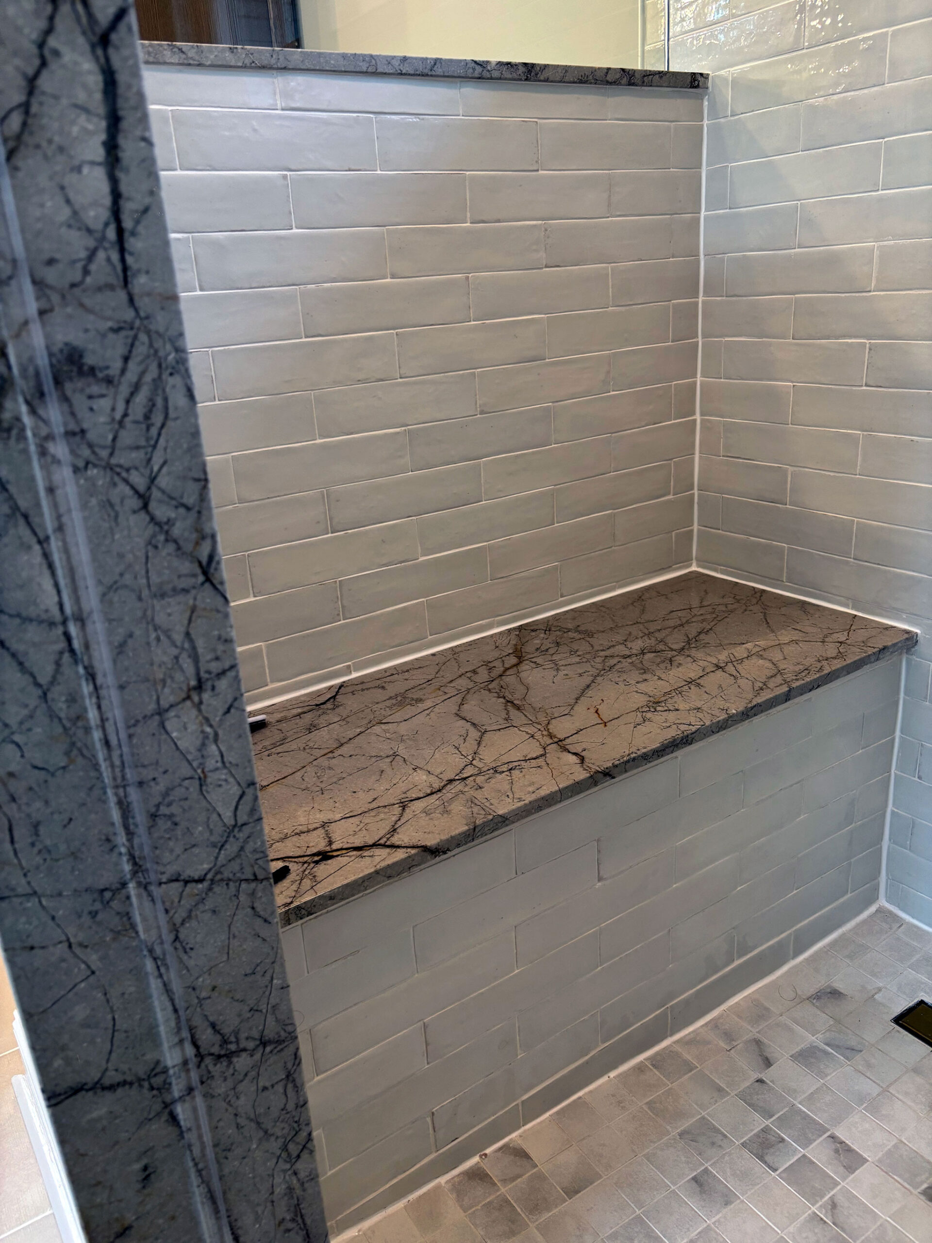 Euro 1 marble granite blaty kuchenne NJeuro 1 marble granite window NJIMG