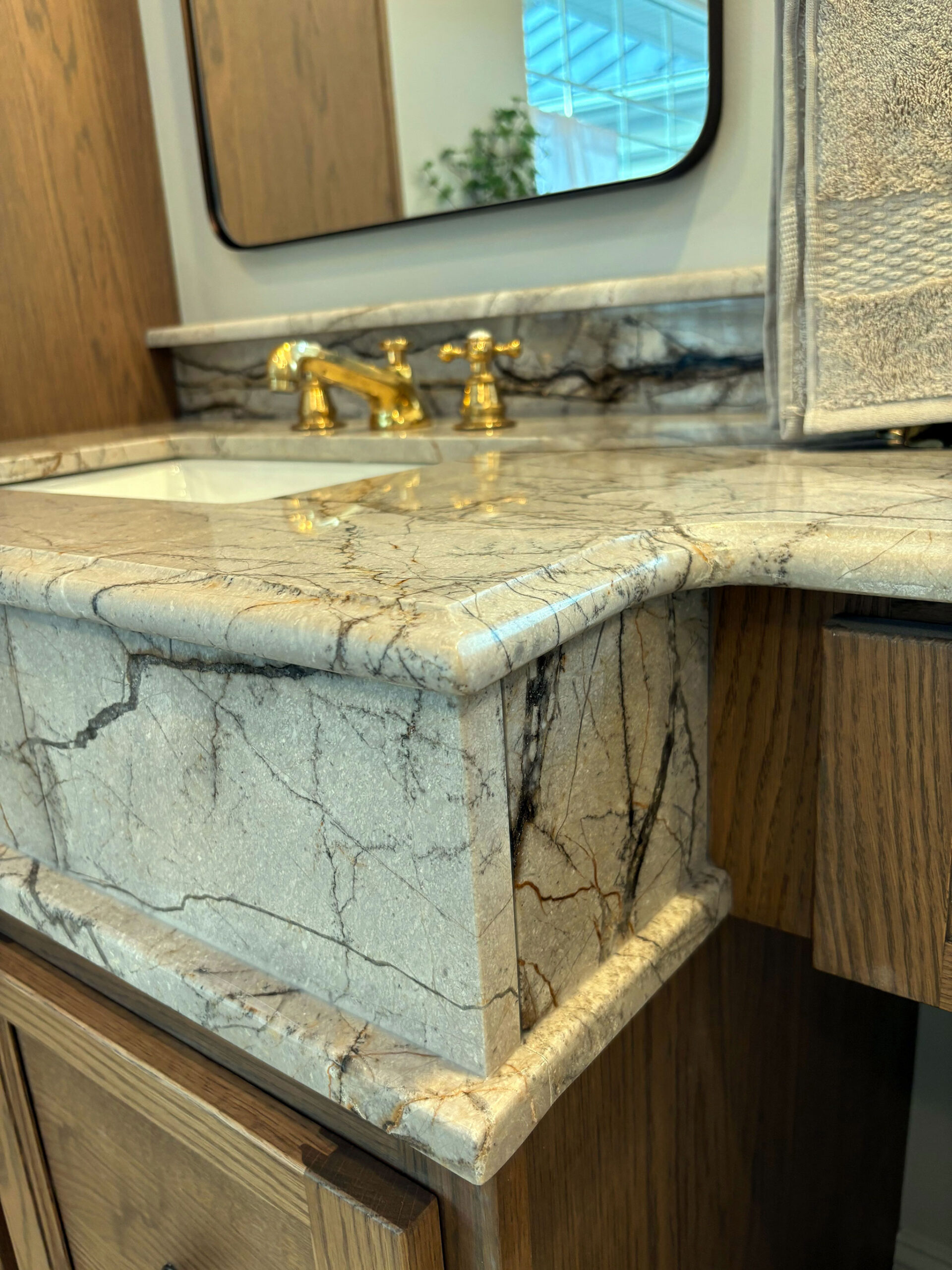 Euro 1 marble granite blaty kuchenne NJeuro 1 marble granite window NJIMG