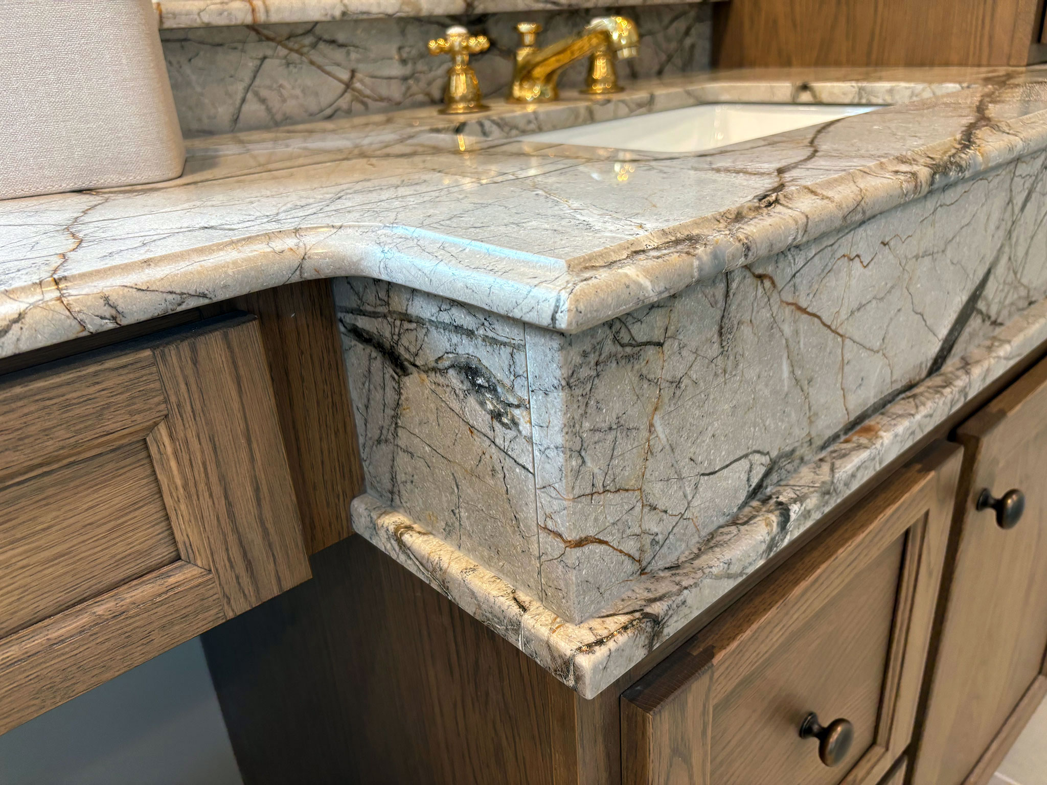 Euro 1 marble granite blaty kuchenne NJeuro 1 marble granite window NJIMG